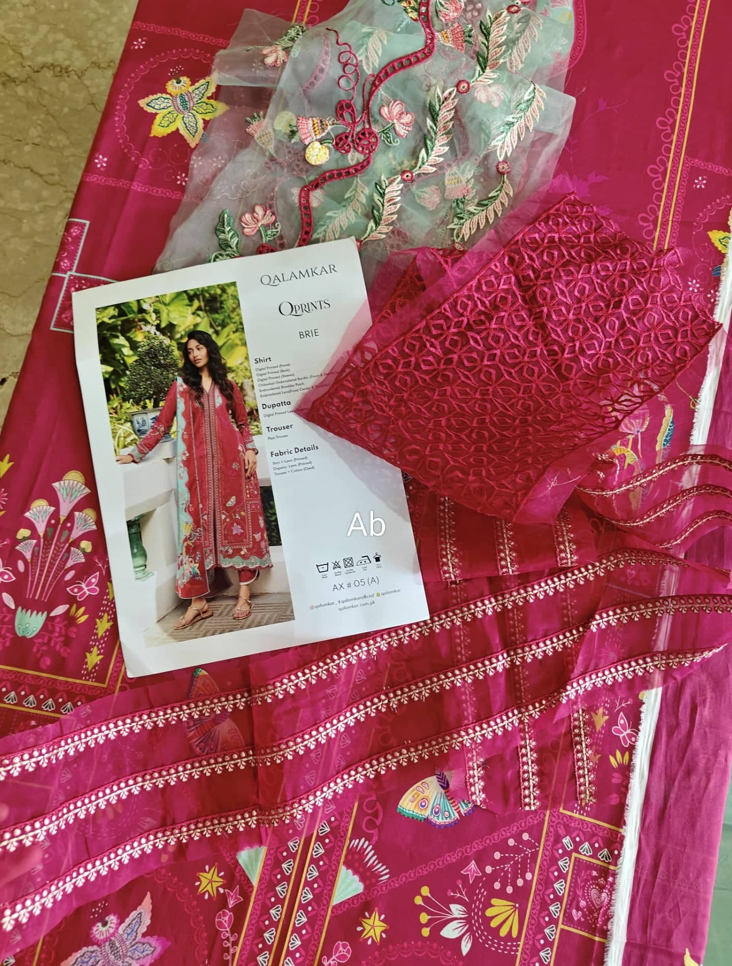 Open Pic/Qalamkar Q Print 26/5A/Brie