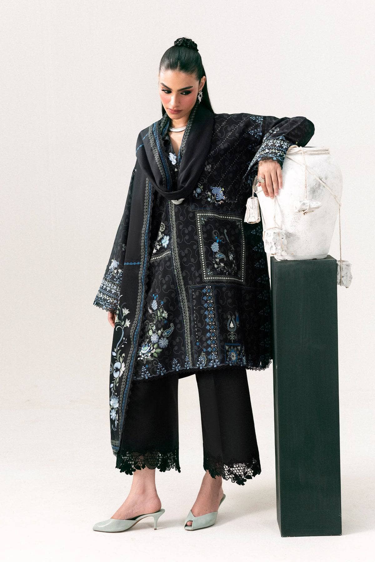 img_qalamkar_q_print_awwal_boutique