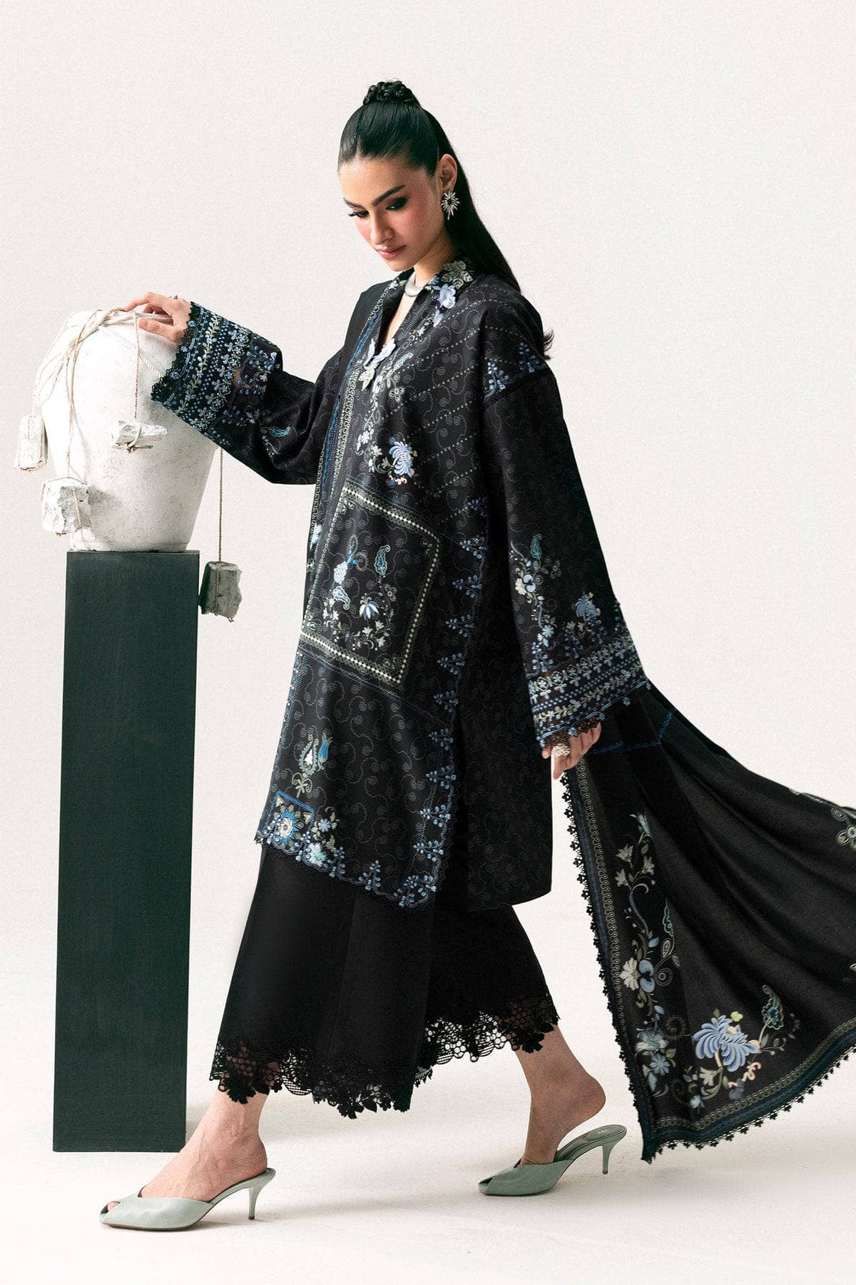 Qalamkar Q Print Winter 26/QPW-05 (A) Luna