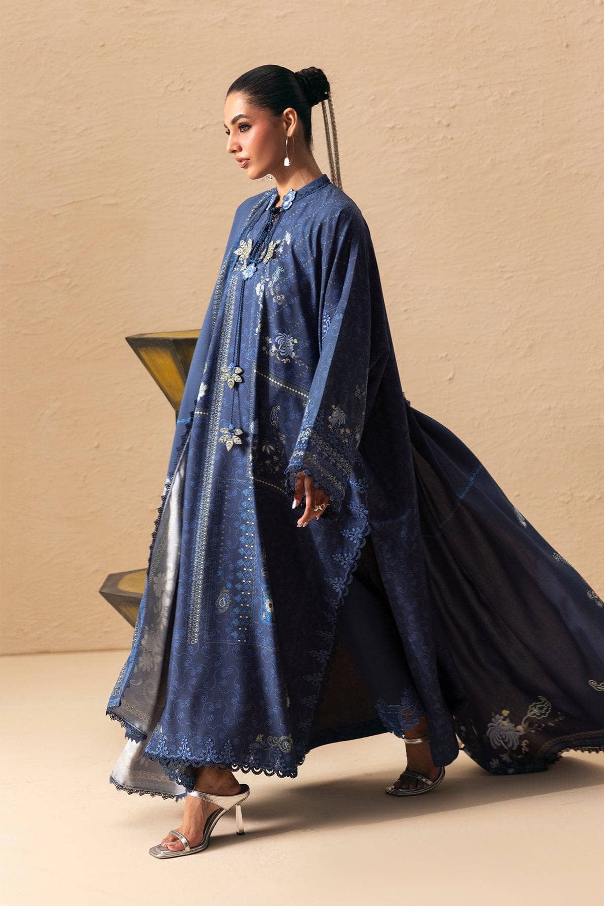 img_qalamkar_q_print_awwal_boutique