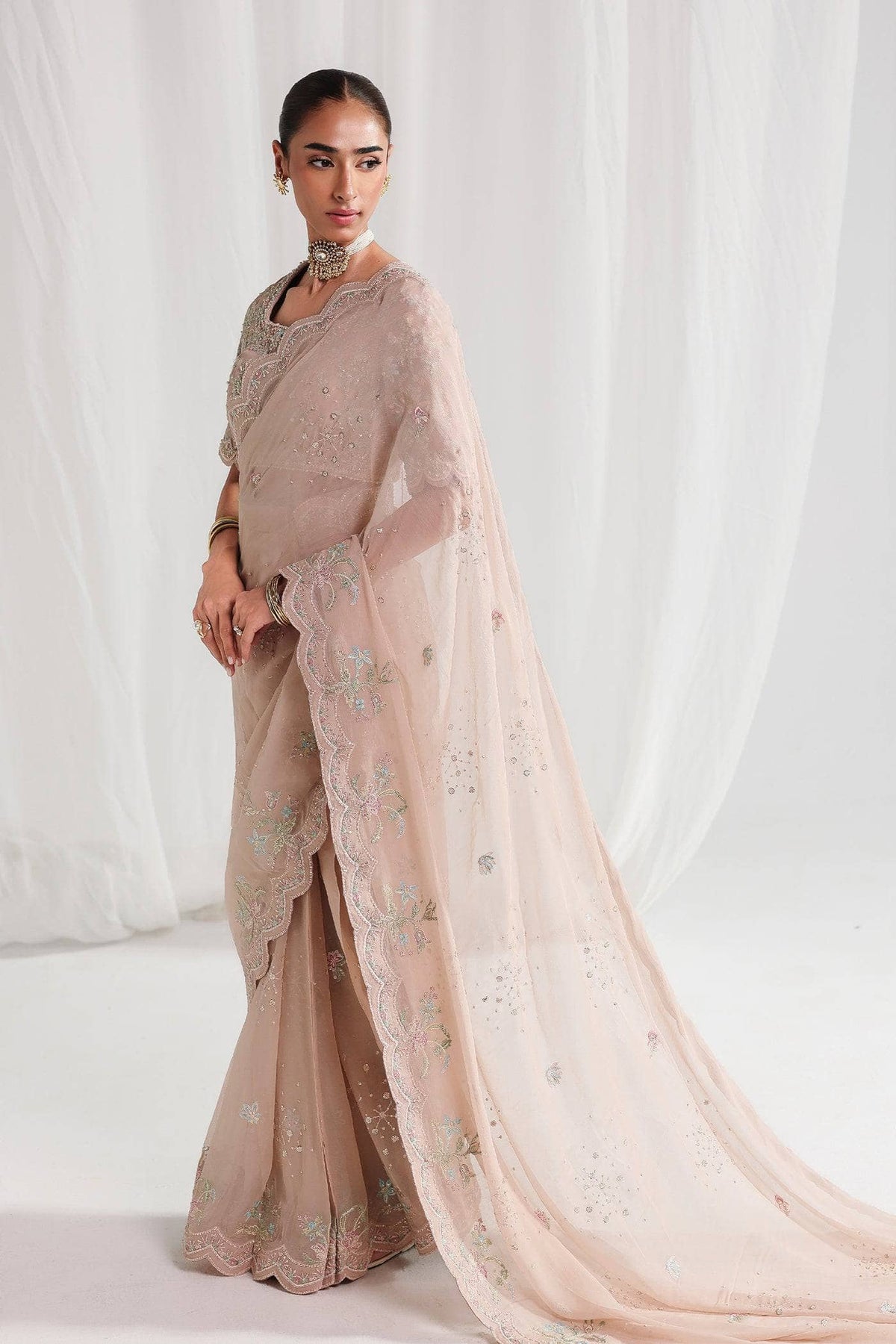 img_qalamkar_luxury_festive_formals_awwal_boutique