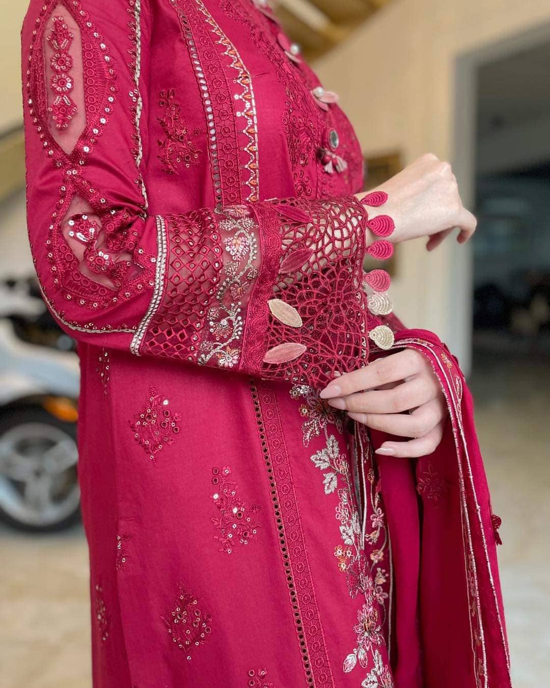 Spotted in Qalamkar Luxury Lawn 23/BE-06 RHEA