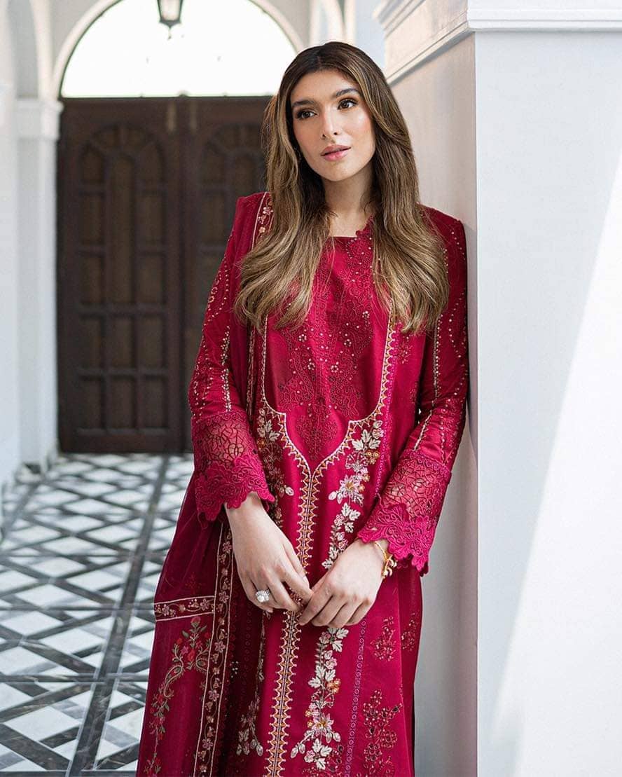 img_qalamkar_lawn_awwal_boutique