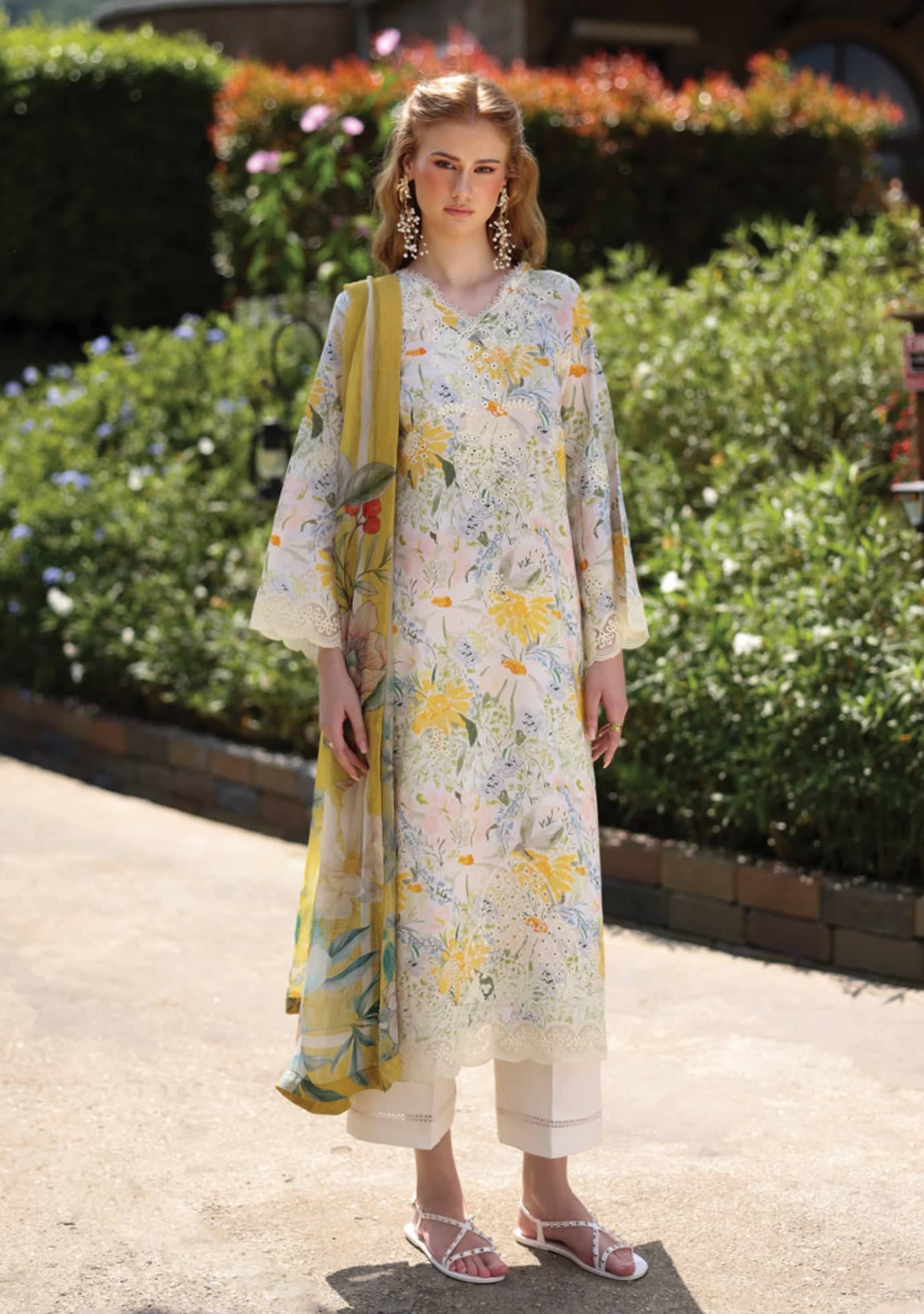 img_rang_rasiya_raaya_printkari_awwal_boutique