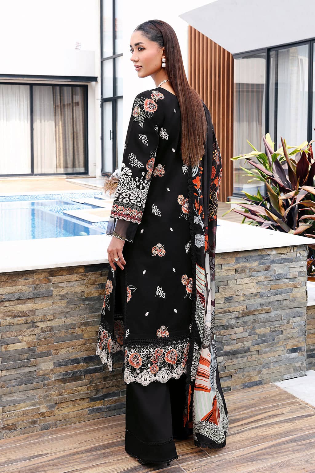 Ramsha Andaz Lawn 26/Z1403/Silk Dupatta