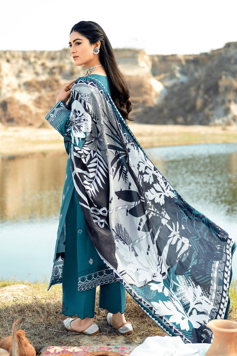 img_ramsha_riwayat_lawn_23_awwal_boutique