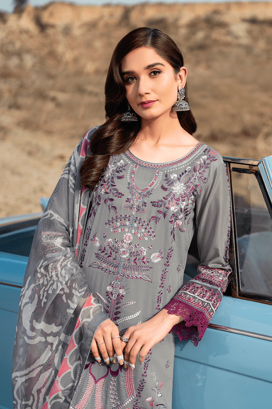 img_ramsha_riwayat_lawn_23_awwal_boutique