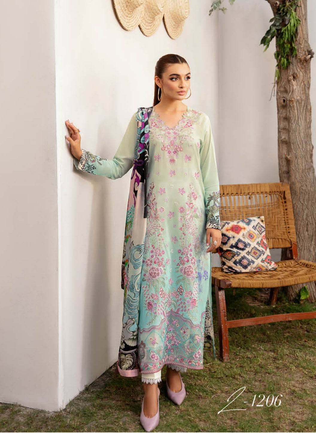 img_ramsha_lawn_vol_11_awwal_boutique