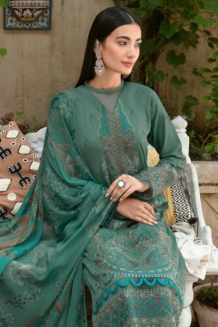 img_ramsha_mashaal_silk_dupatta_lawn_awwal_boutique