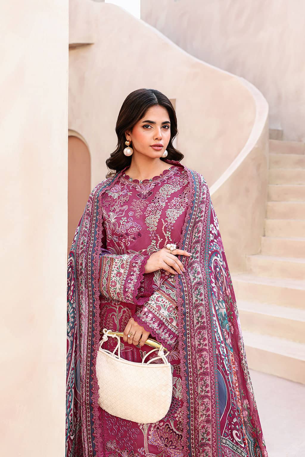 img_ramsha_mashaal_lawn_awwal_boutique