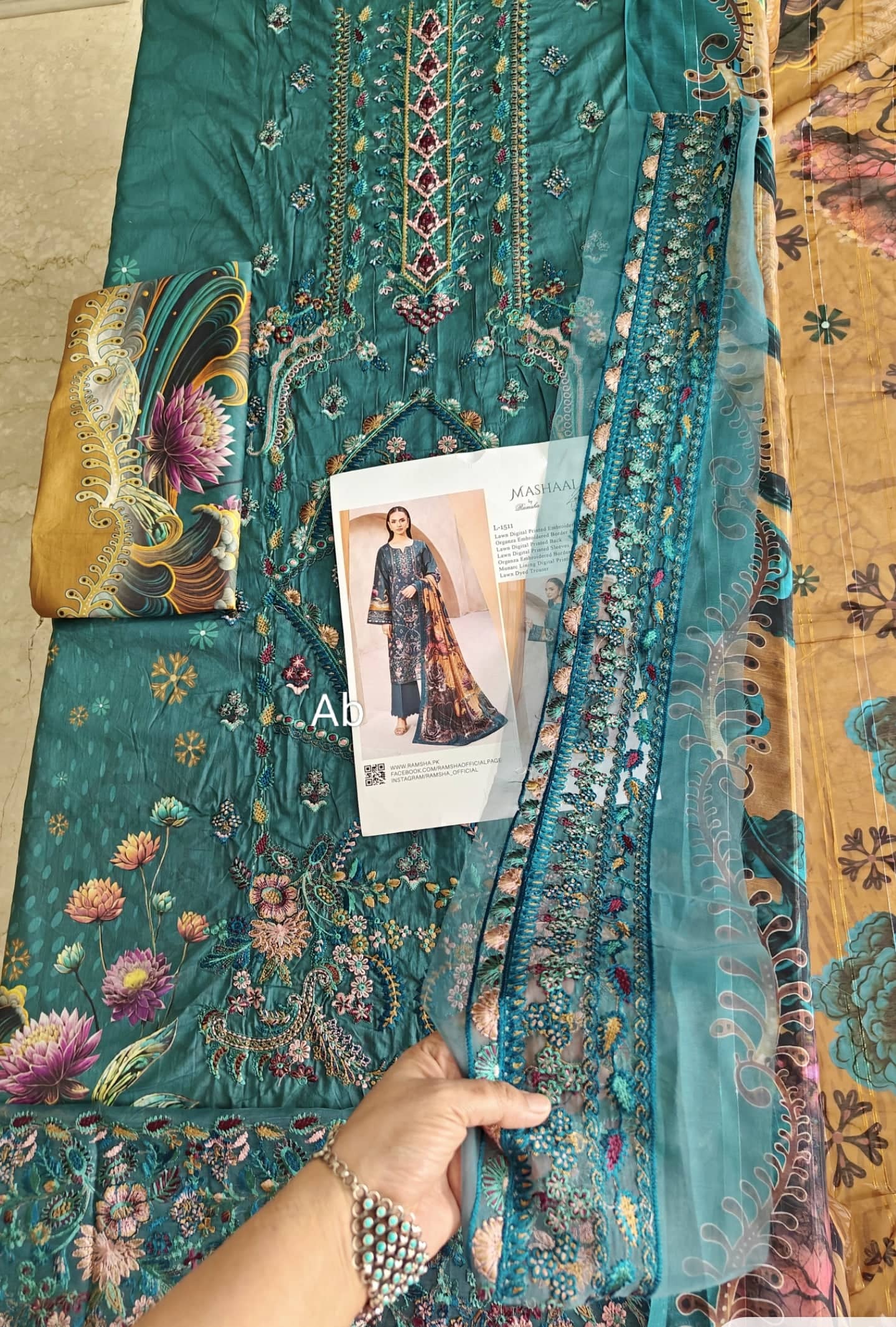 Open Pic/Mashaal Lawn by Ramsha Vol 15/Munark Dupatta L-1511
