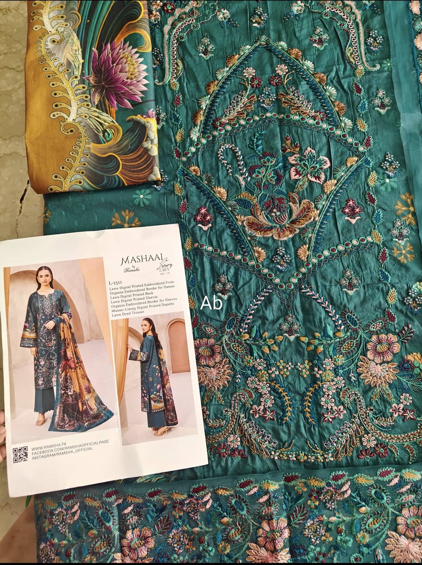 Open Pic/Mashaal Lawn by Ramsha Vol 15/Munark Dupatta L-1511