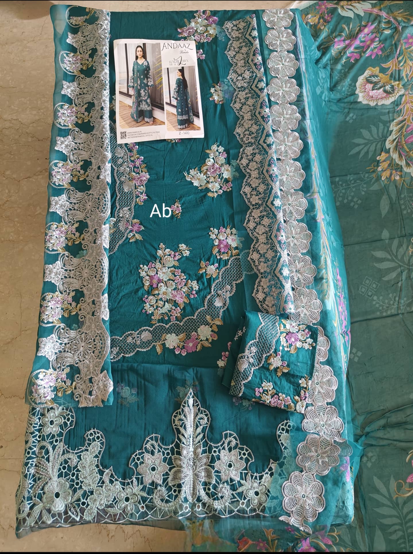 img_ramsha_andaz_lawn_awwal_boutique