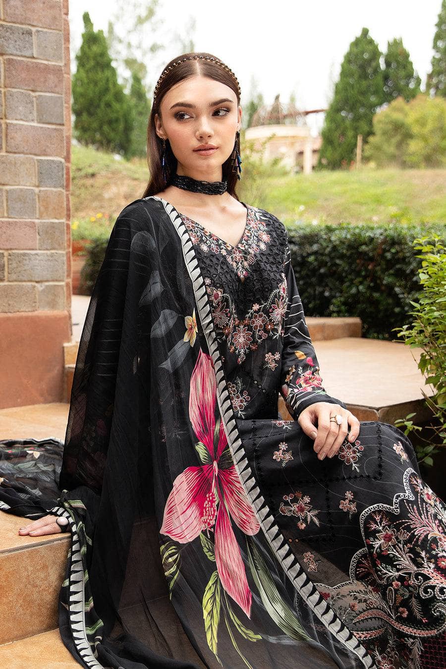 img_ramsha_lawn_awwal_boutique