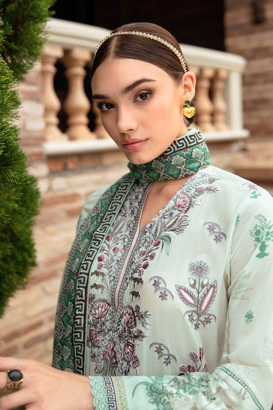 img_ramsha_lawn_awwal_boutique
