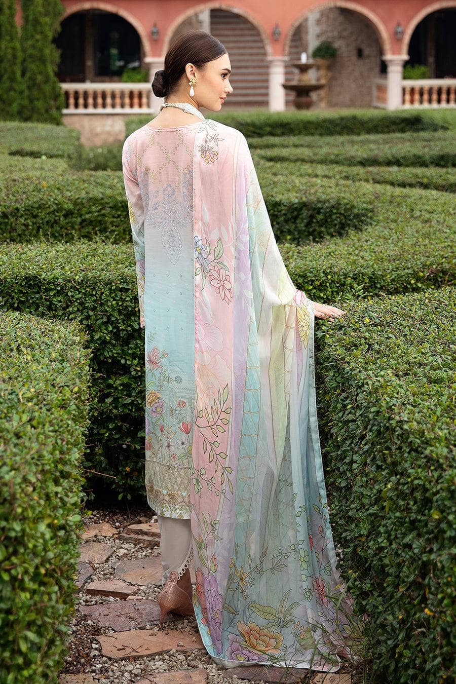 img_ramsha_lawn_awwal_boutique