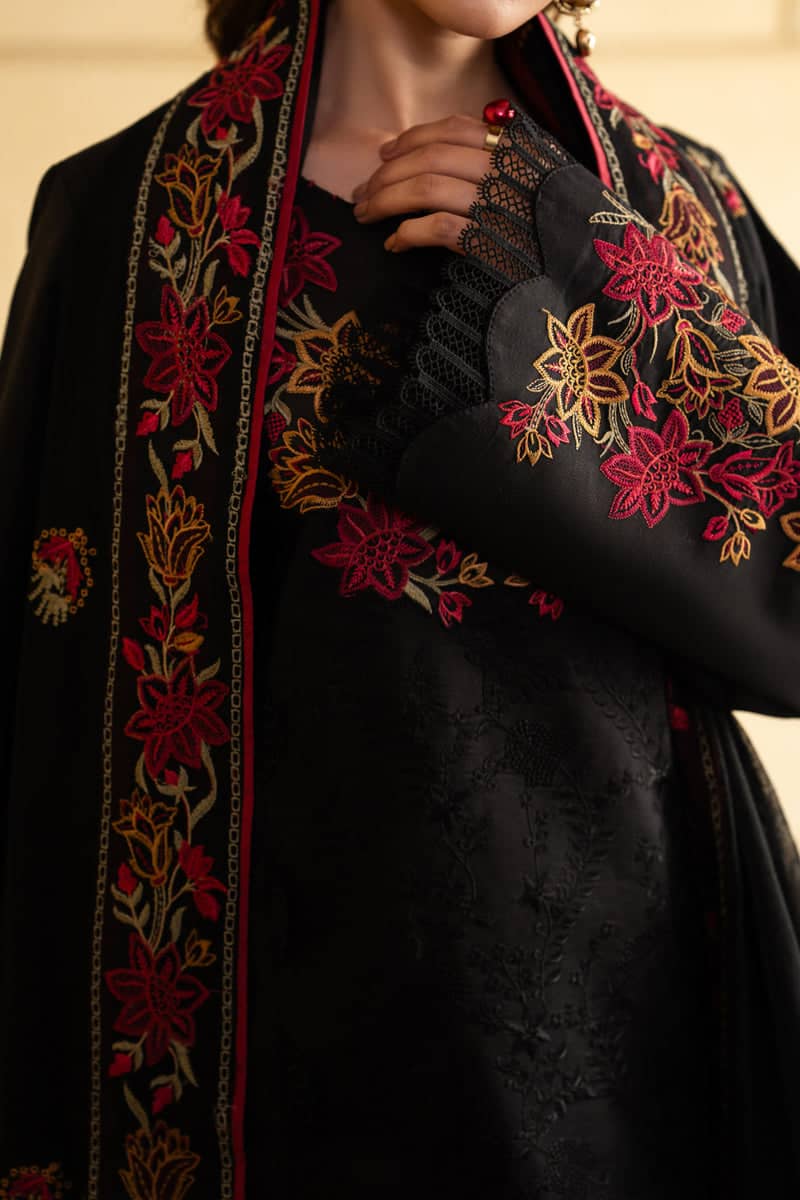 Rang Rasiya Carnation Lawn 26/Ezra/Graphie Black/Embroideried Dupatta