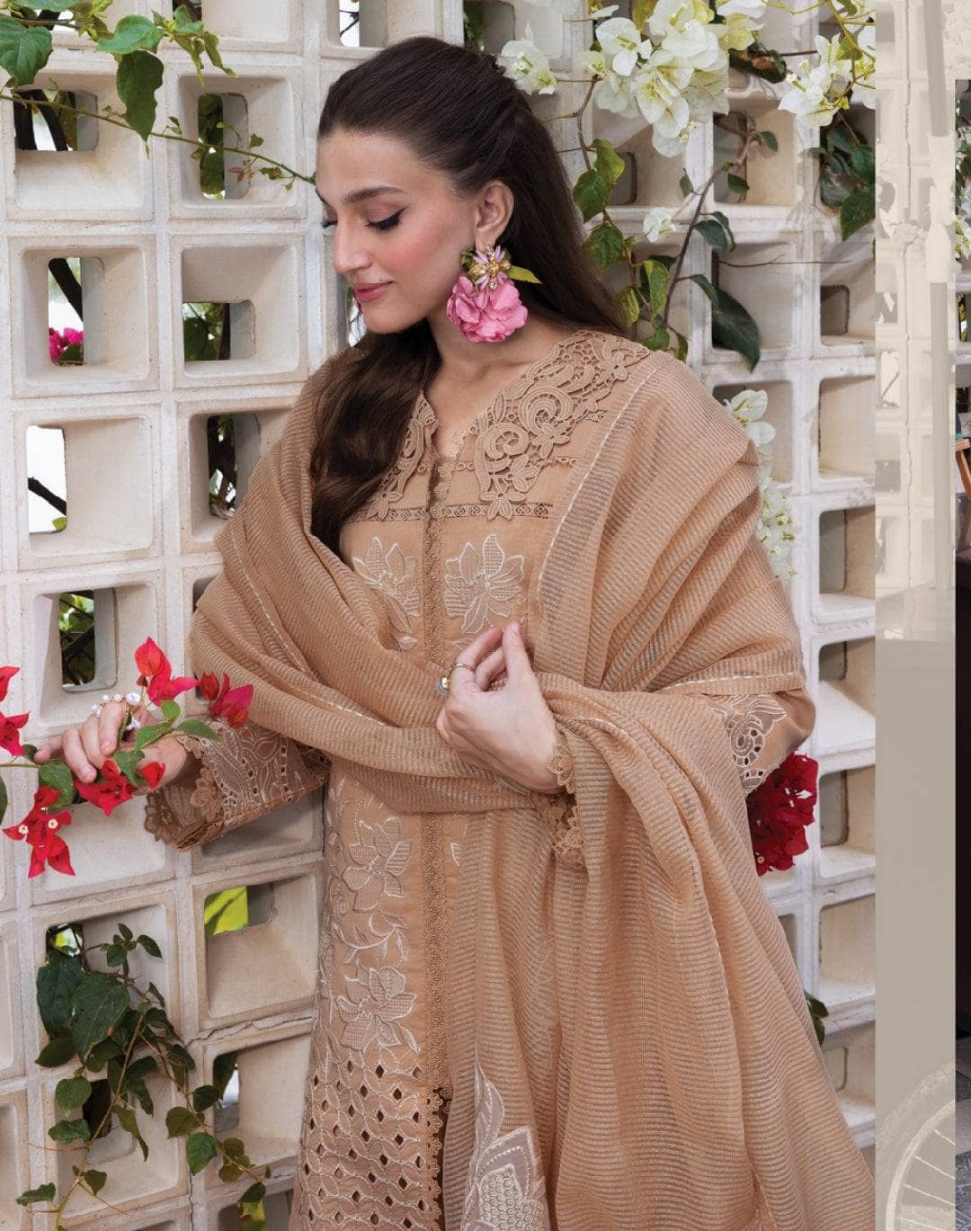 img_rang_rasiya_lifestyle_awwal_boutique