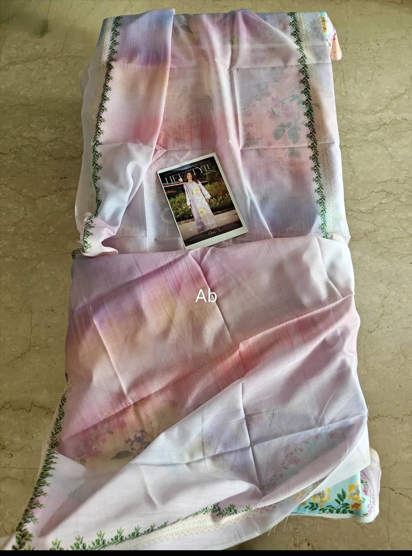 Open Pic/Rang Rasiya Lifestyle 26/Acacia/Whisper Lavender