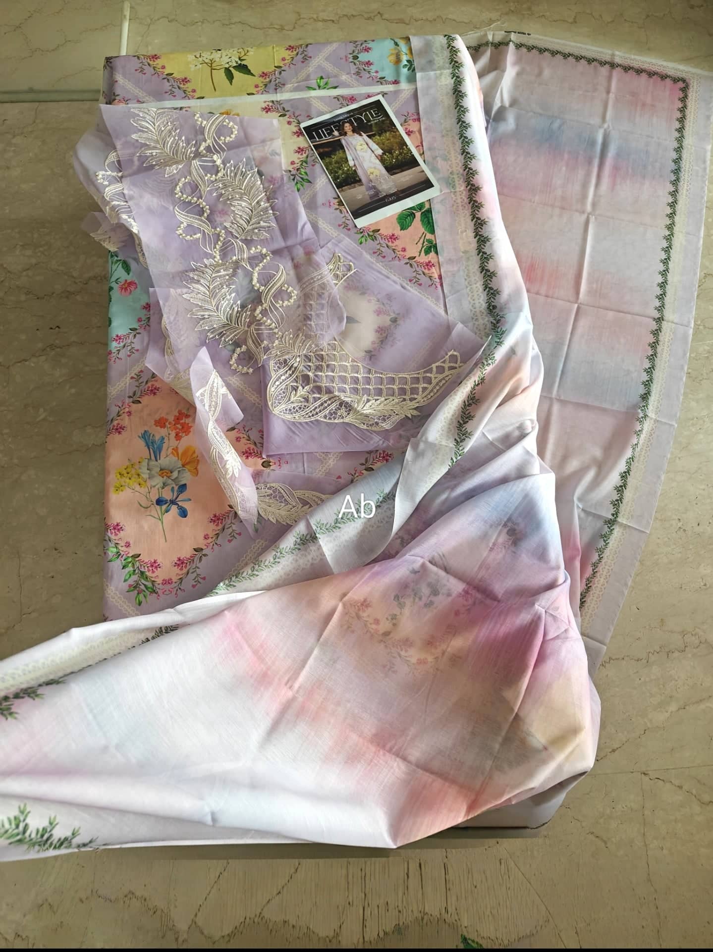 Open Pic/Rang Rasiya Lifestyle 26/Acacia/Whisper Lavender