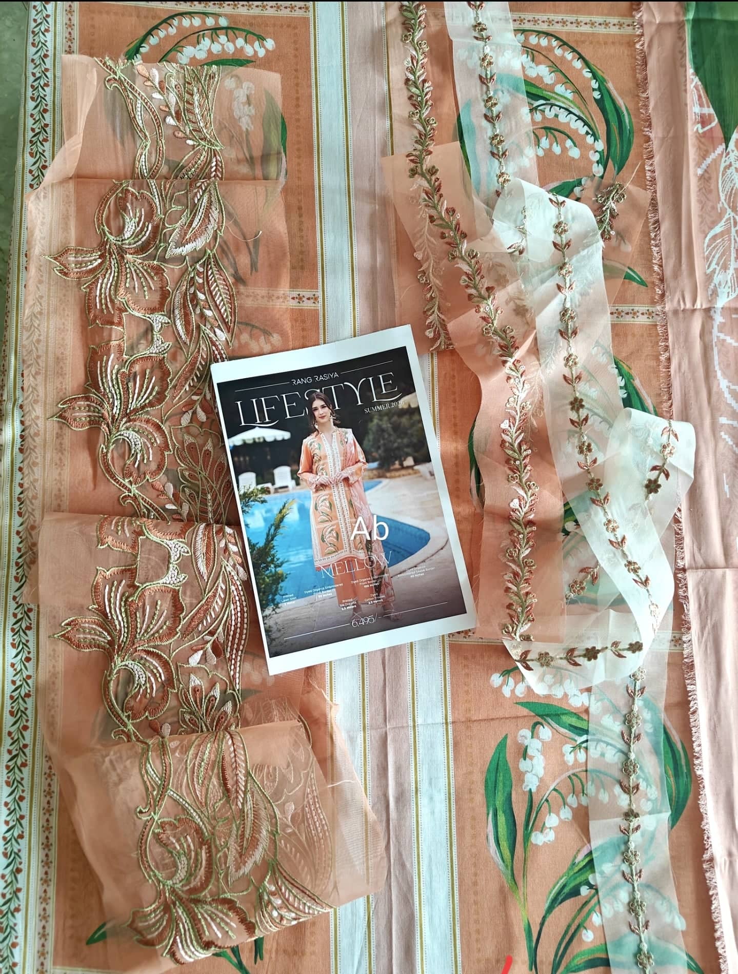 img_rang_rasiya_lifestyle_awwal_boutique