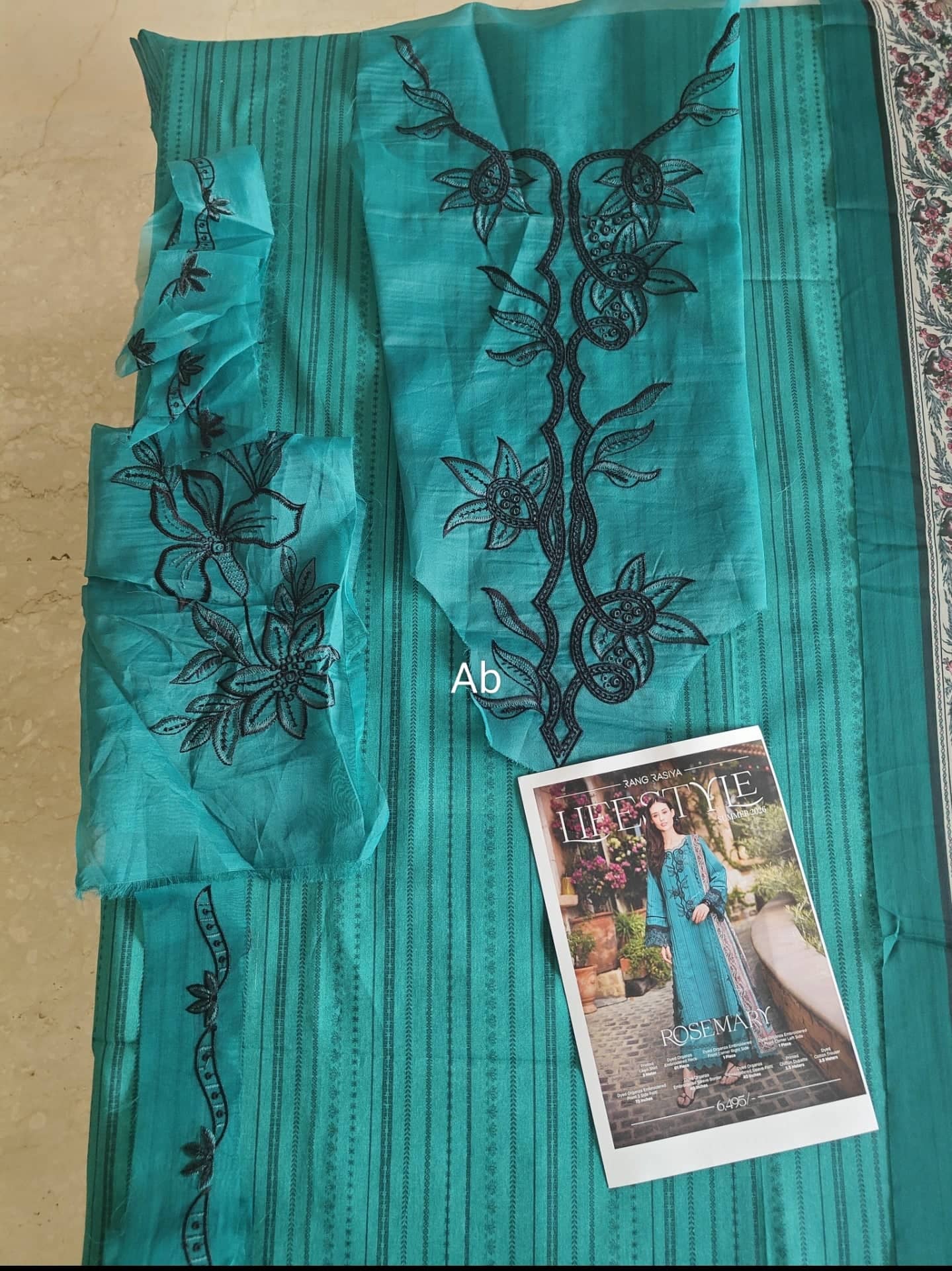 img_rang_rasiya_lifestyle_awwal_boutique