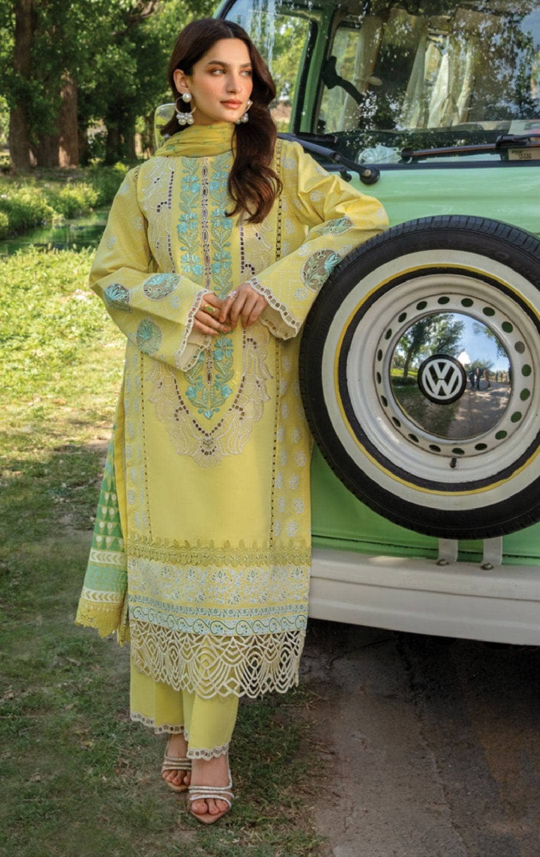 img_rang_rasiya_lawn_carnation_24_awwal_boutique