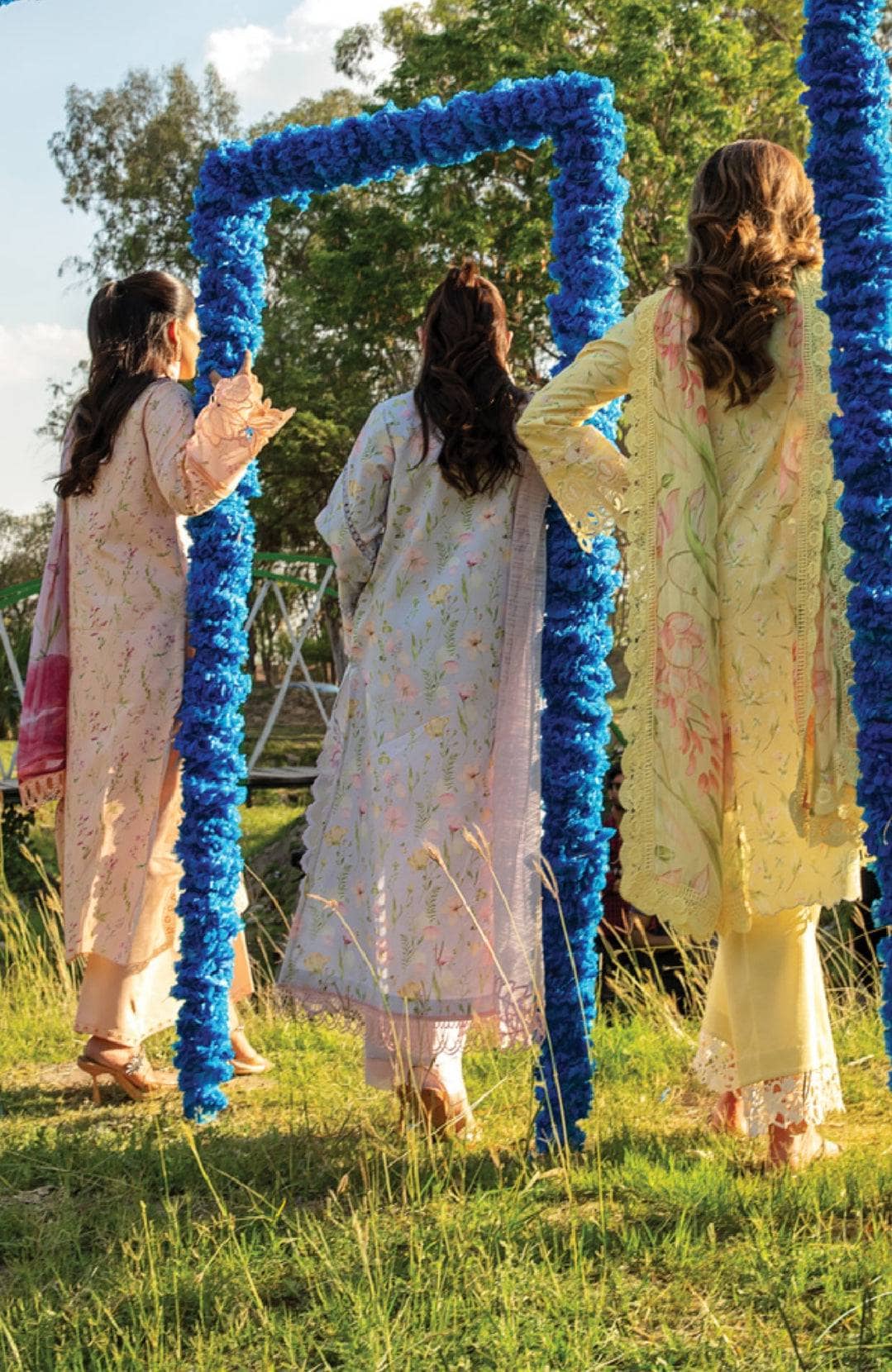 img_rang_rasiya_lawn_carnation_24_awwal_boutique