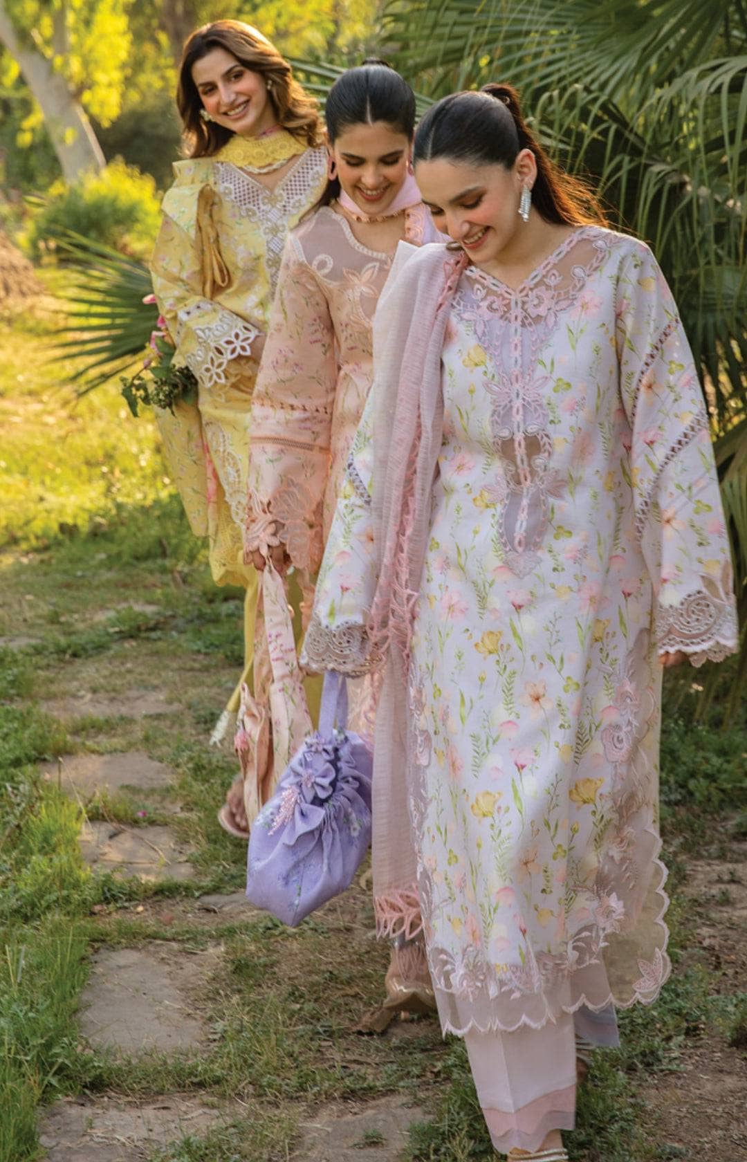 img_rang_rasiya_lawn_carnation_24_awwal_boutique