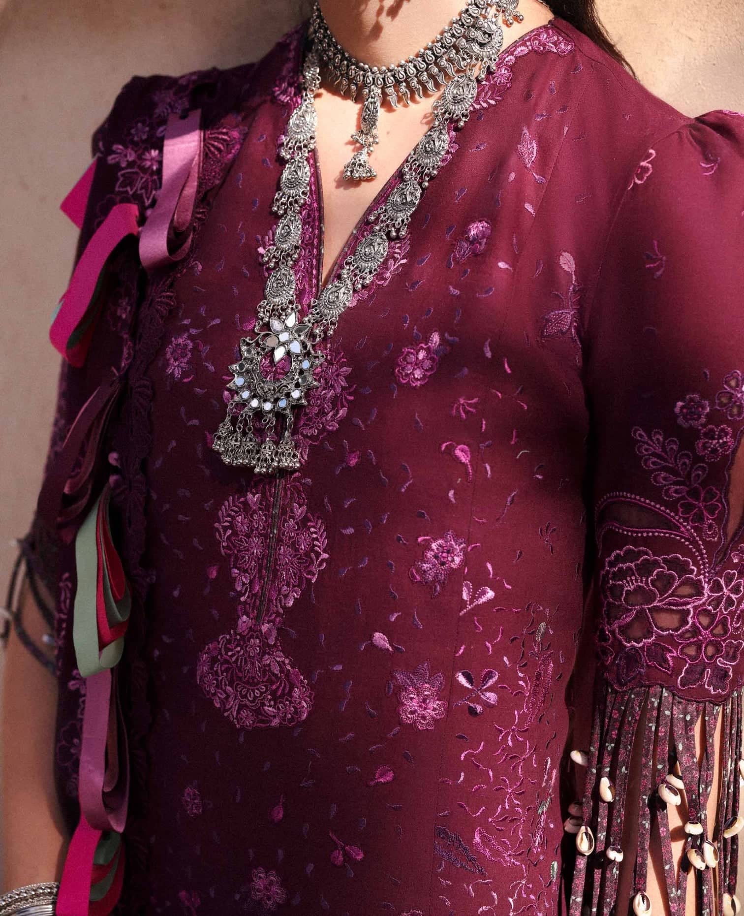 img_republic_womens_wear_reine_awwal_boutique