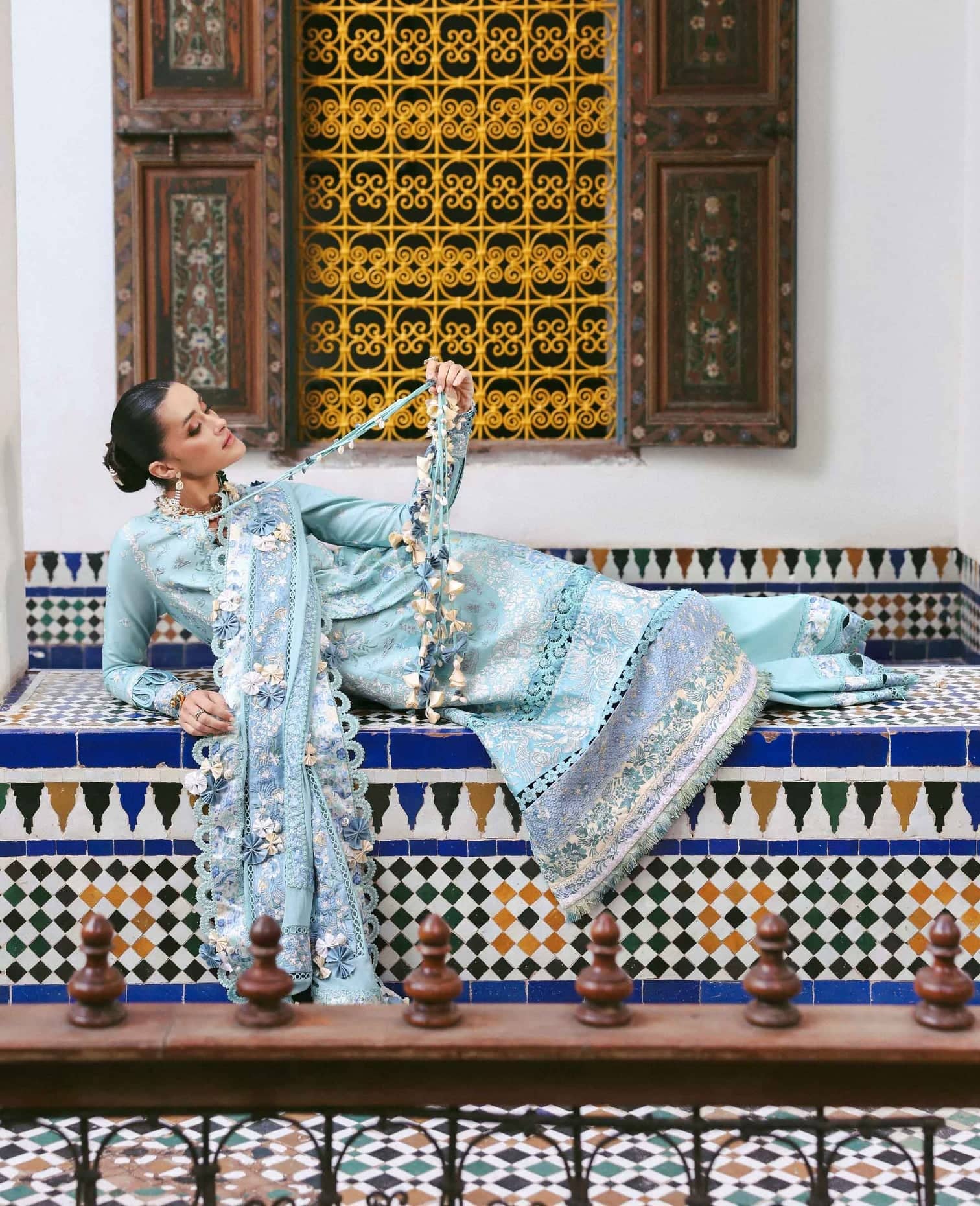 img_republic_womens_wear_reine_awwal_boutique