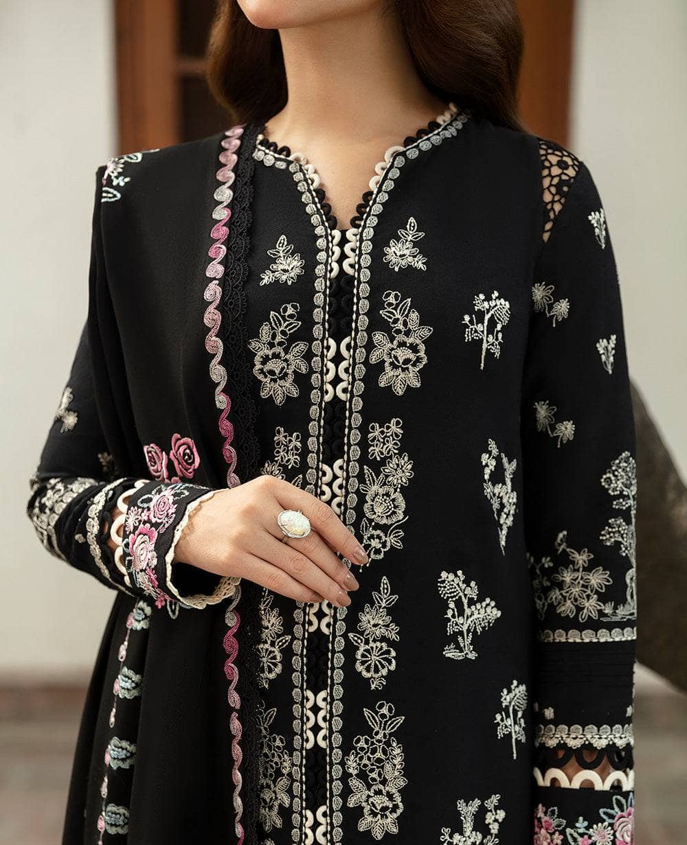 Republic Womenswear Lawn Pakistani Suit Republic Womenswear Winter 24/D9 (Mira)
