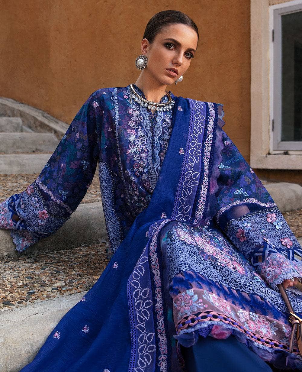 img_republic_womenswear_lawn_24_awwal_boutique