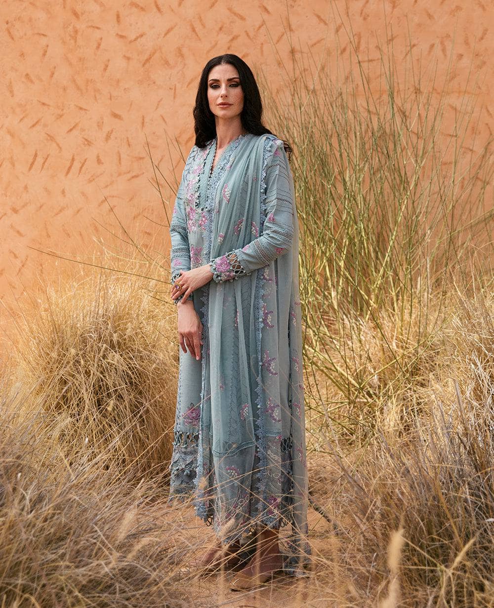 img_republic_womenswear_lawn_23_awwal_boutique