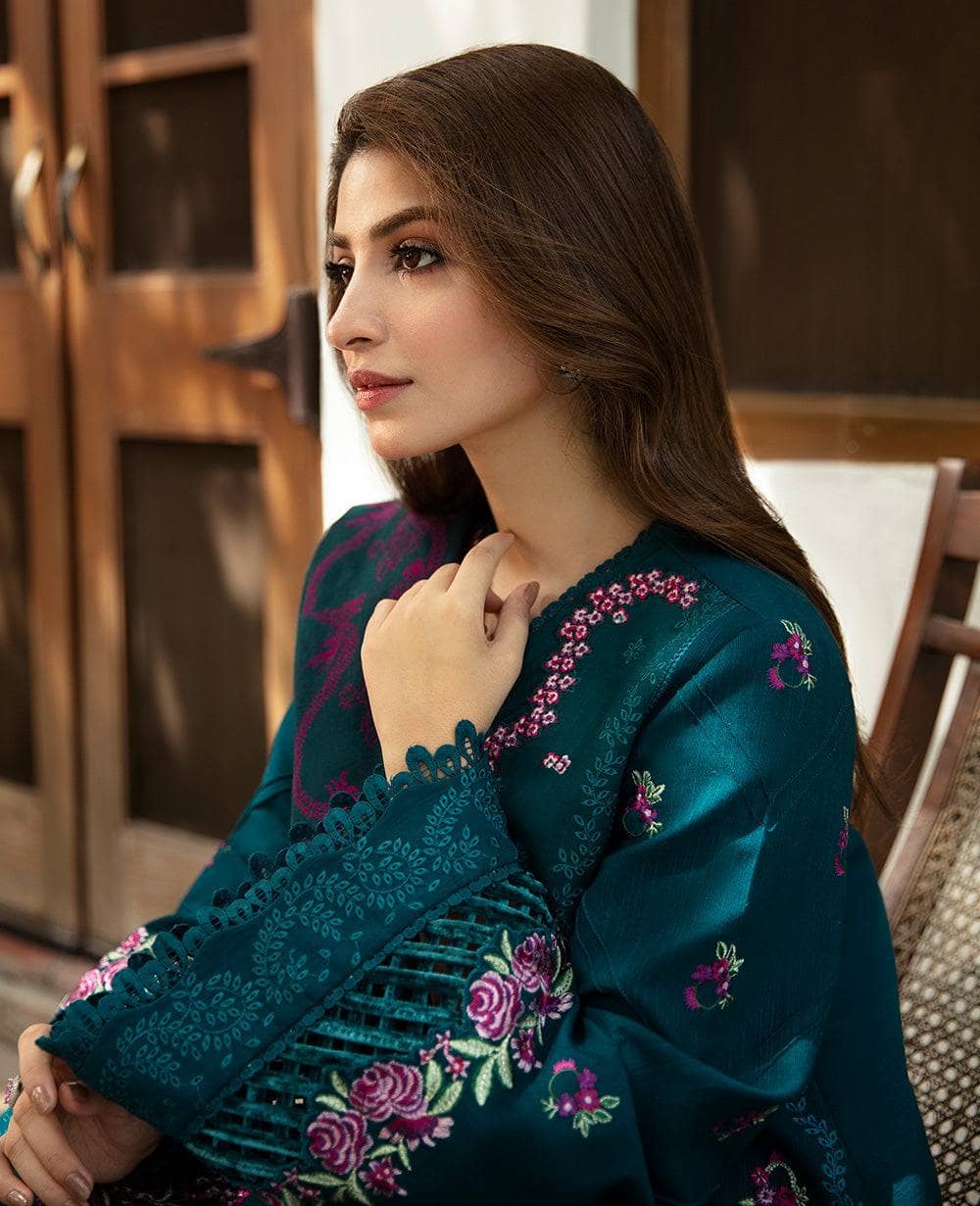 Republic Womenswear Winter Pakistani Suits Republic Womenswear Winter 24/D11 (Omari)