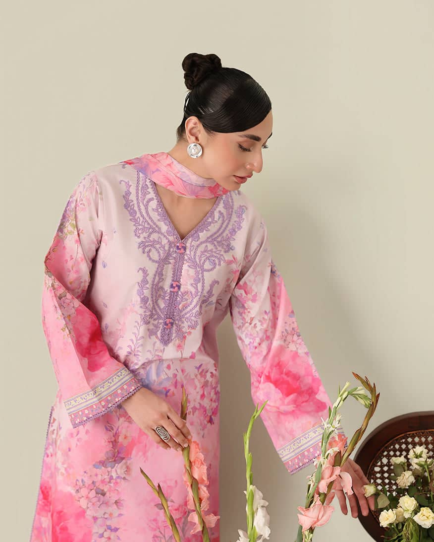 Roheenaz Rosette Lawn/Petal Whispers/Chiffon Dupatta