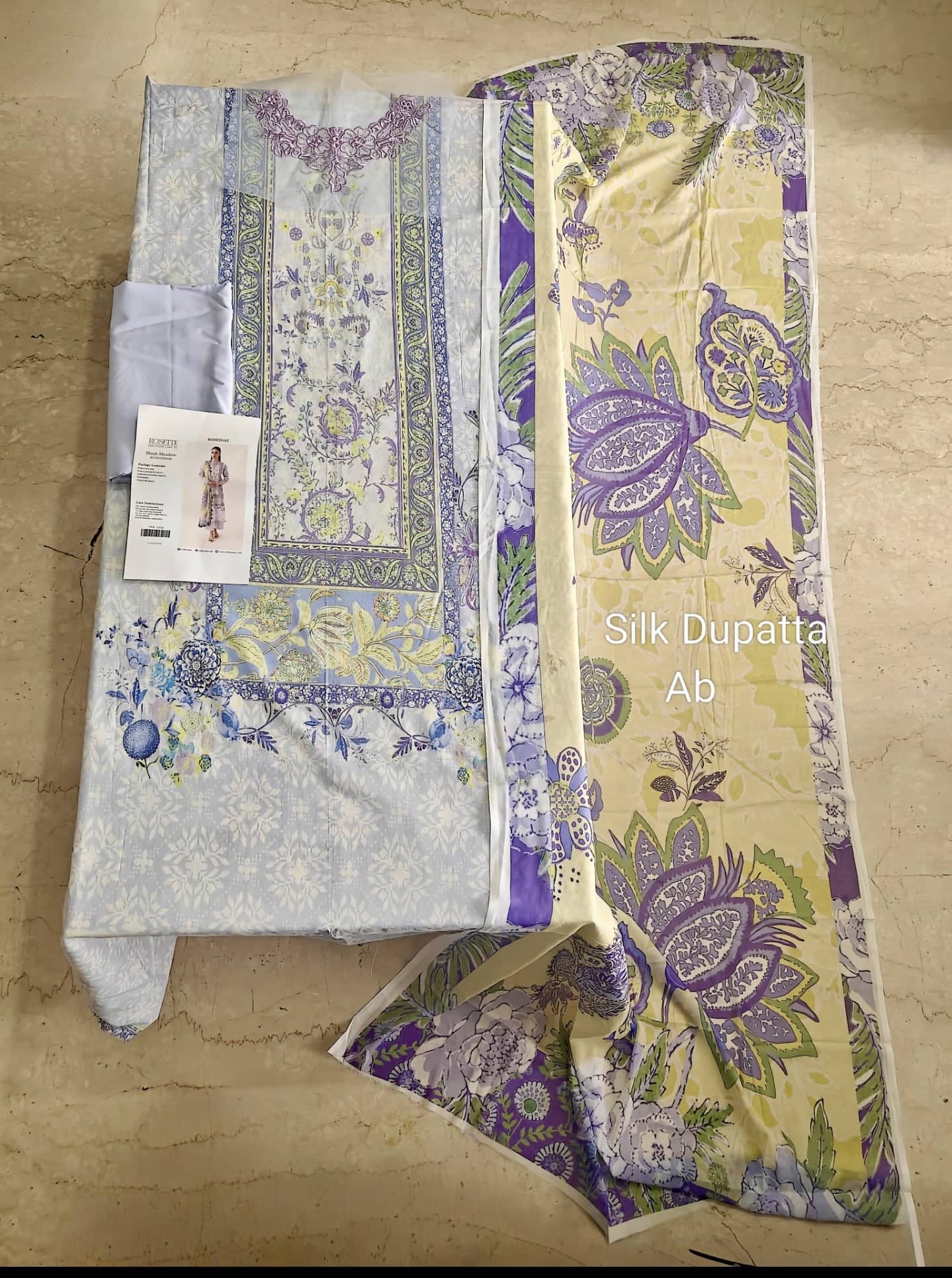 img_roheenaz_rosette_lawn_awwal_boutique