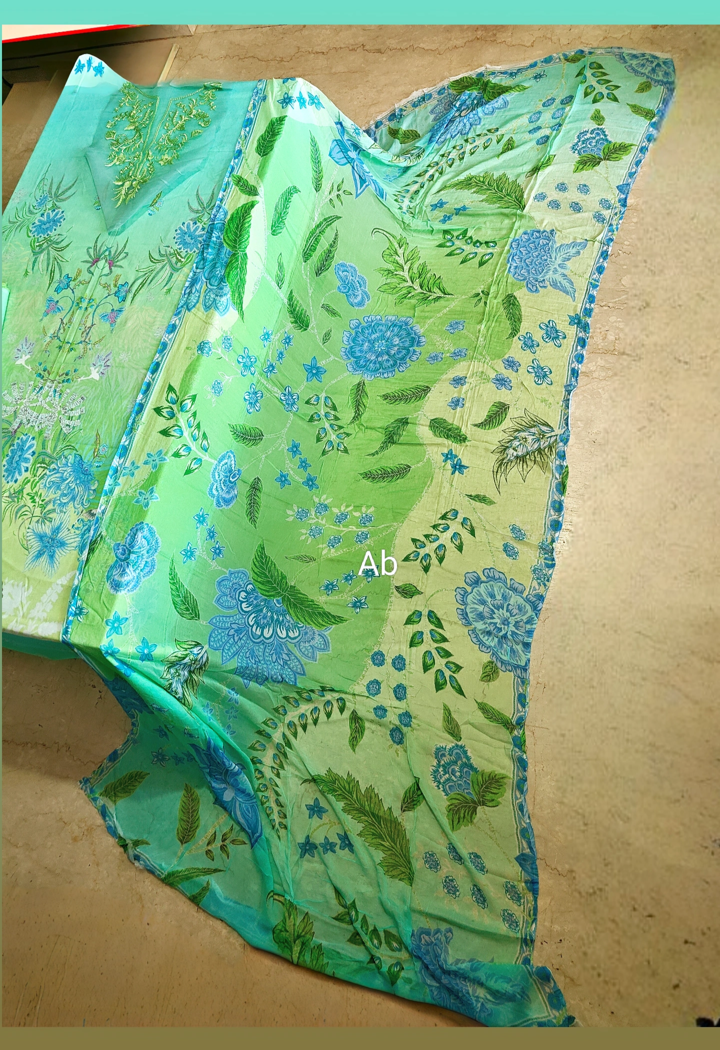 img_roheenaz_eid_lawn_awwal_boutique