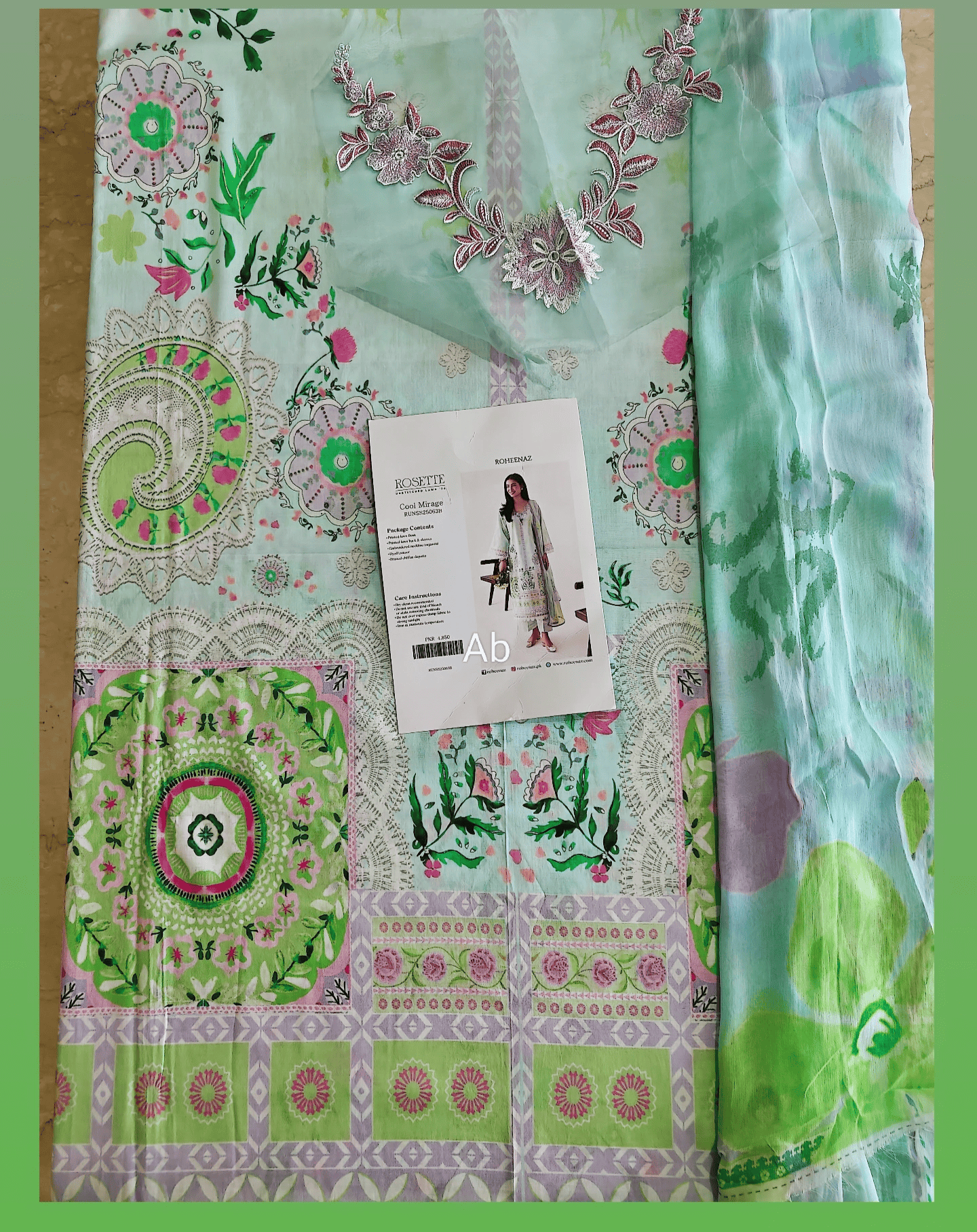 img_roheenaz_lawn_awwal_boutique
