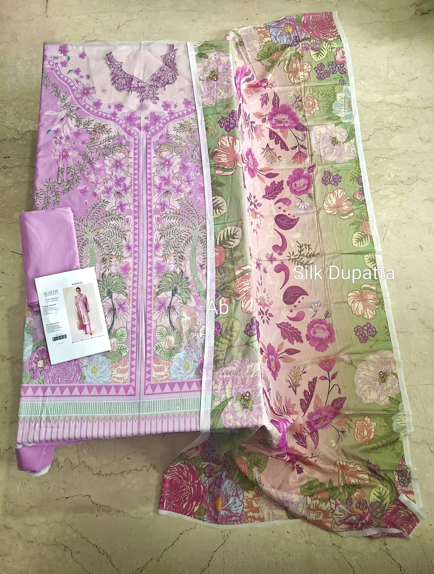 img_roheenaz_rosette_lawn_awwal_boutique