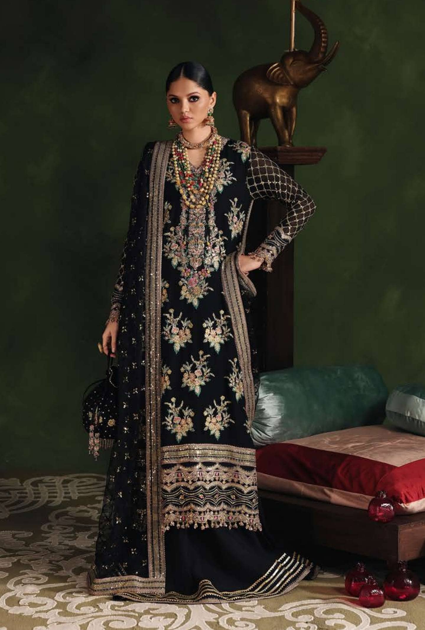 Roheenaz Royale Eternals/Luxury Formals/Radiant Muse