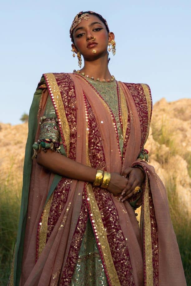 img_sana_safinaz_winter_23_awwal_boutique