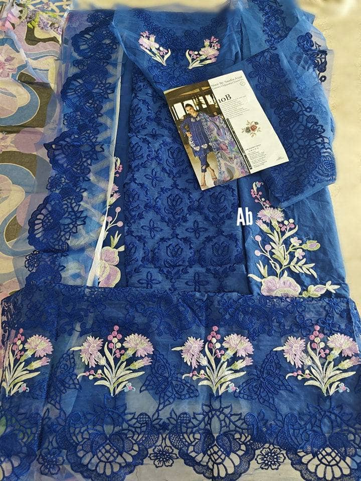 img_saadia_asad_lawn_awwal_boutique