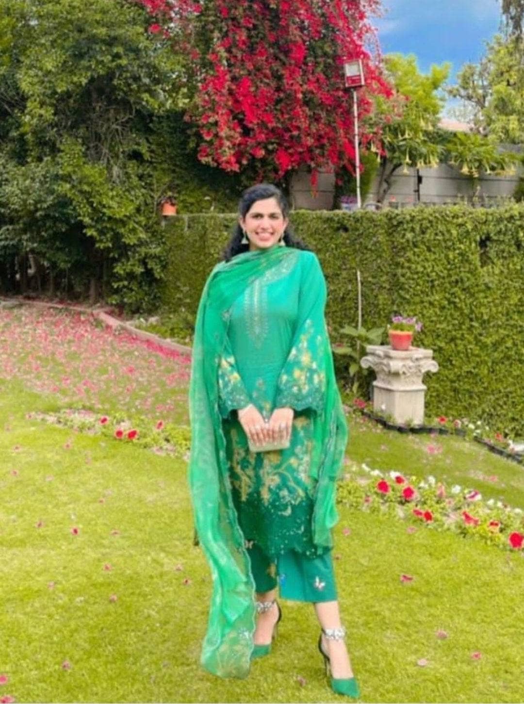 img_saadia_asad_noor_awwal_boutique