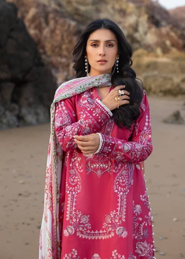 Sadaf Fawad Khan Siraa Lawn 26/Gulrukh