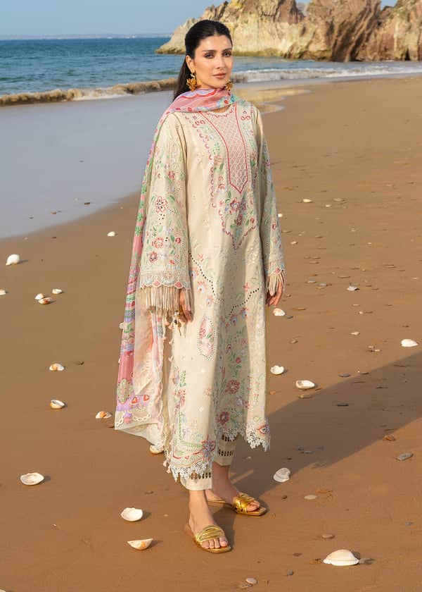 Sadaf Fawad Khan Siraa Lawn 26/Sunehri