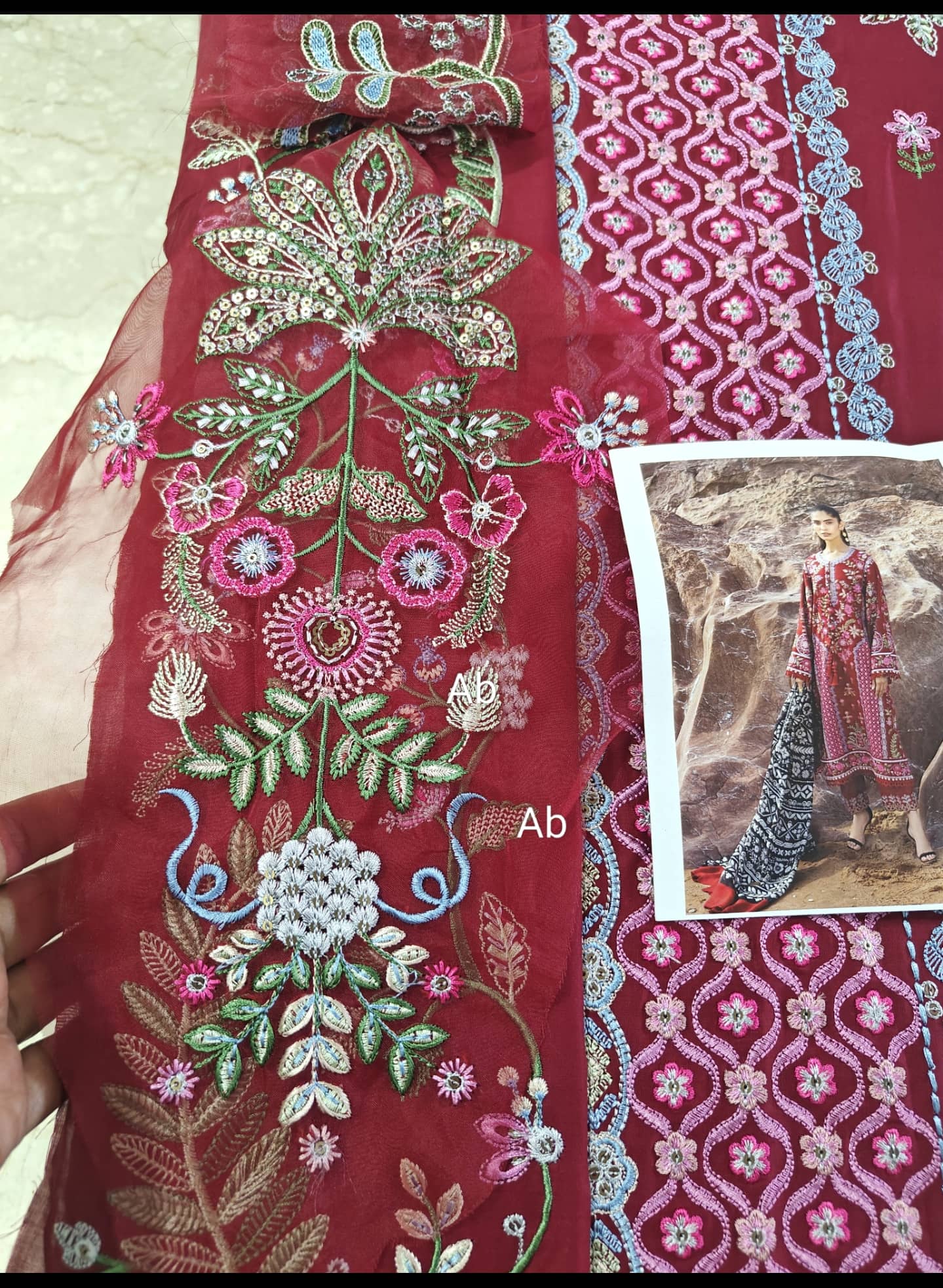 Open Pic/Sadaf Fawad Khan Siraa Lawn 26/Laal