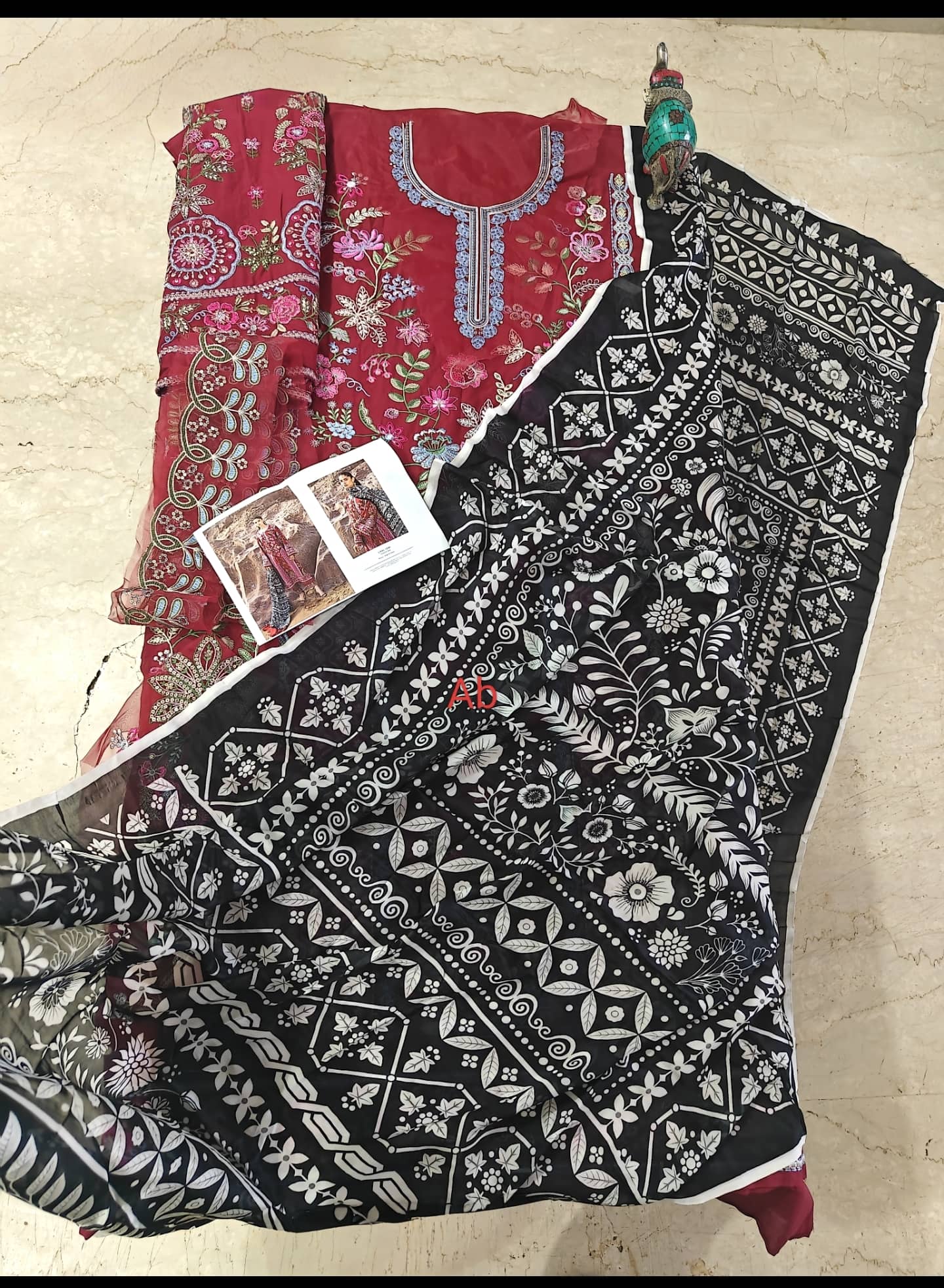 Open Pic/Sadaf Fawad Khan Siraa Lawn 26/Laal