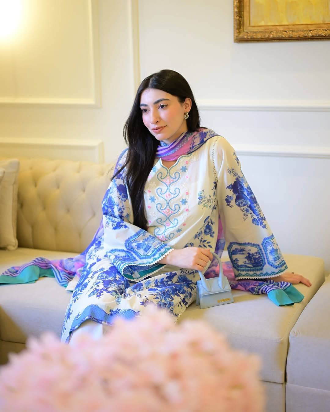 img_sadaf_fawad_khan_awwal_boutique