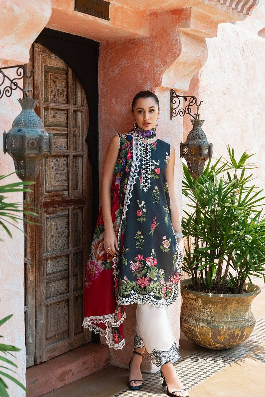img_saira_rizwan_lawn_awwal_boutique